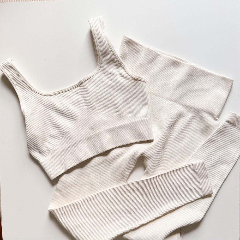 Ivory Ribbed Legging Set - Picture 7 of 10